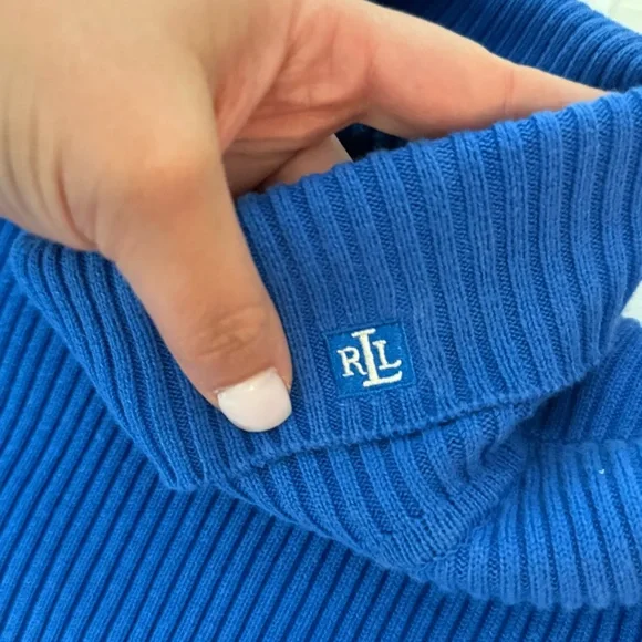 Lauren Ralph Lauren Women's Blue Ribbed Turtleneck Sweater Size SP - Picture 4 of 6